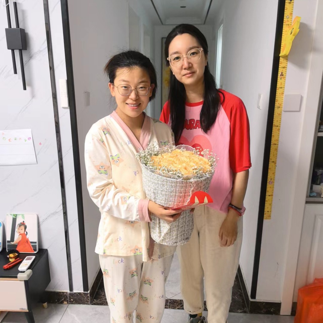 慰問生育職工，做好“娘家人”